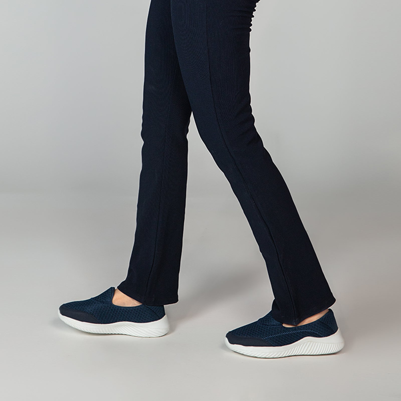 L-AC-0100047-Women Athleisure